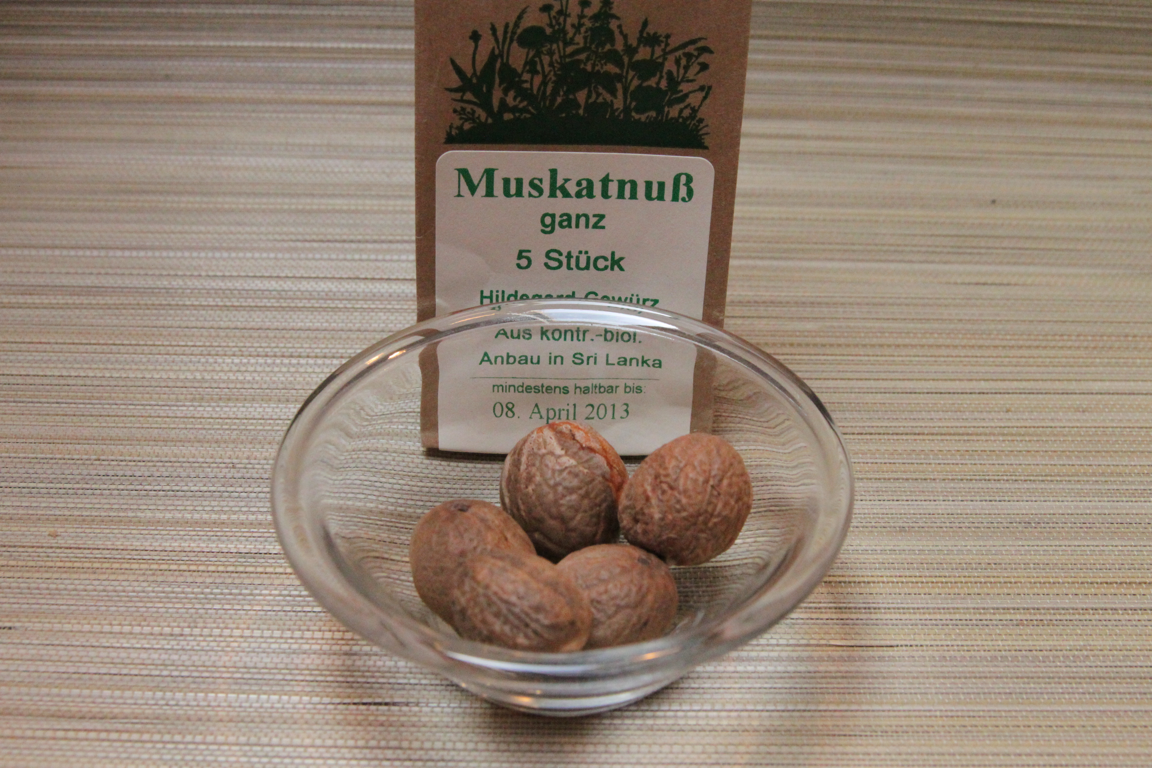 Muskatnuss BIO, 5 Stück, ganz